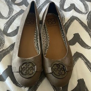 Daisy Fuentes Flats